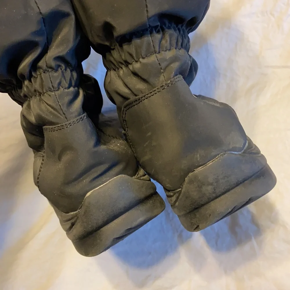 Black Snow Boots